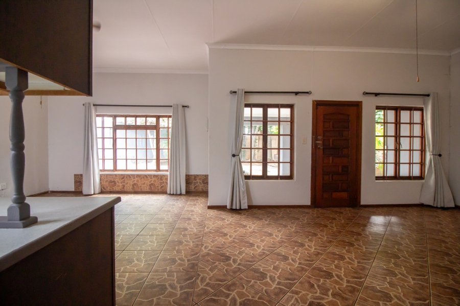 To Let 3 Bedroom Property for Rent in Geelhoutpark North West